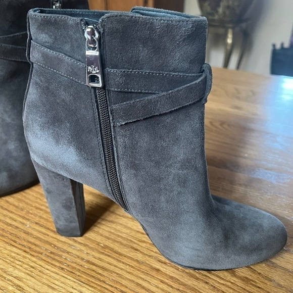 LAUREN RALPH LAUREN VIANCA BOOTIE size 10 - Picture 8 of 9